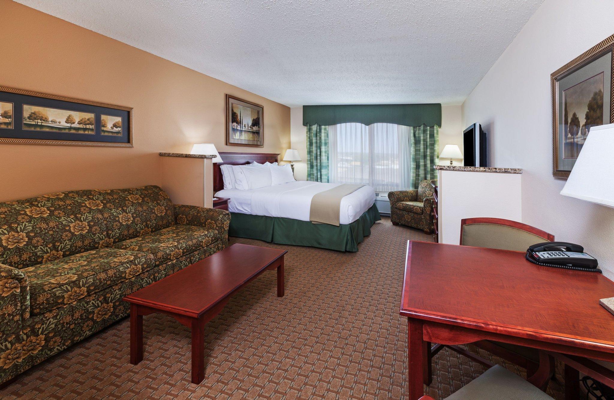Holiday Inn Express & Suites Selma By Ihg Kültér fotó