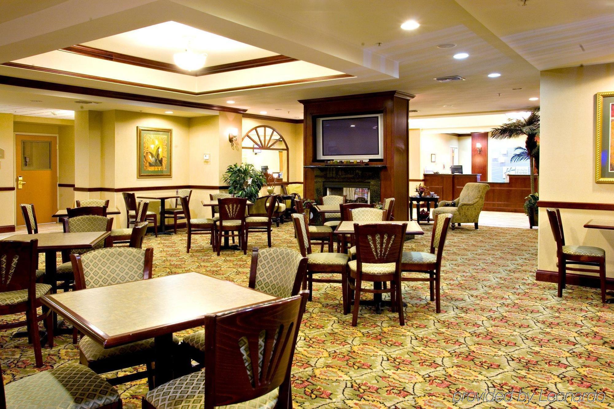 Holiday Inn Express & Suites Selma By Ihg Kültér fotó