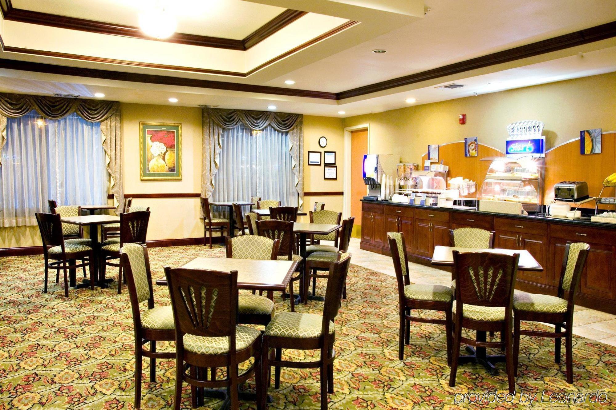 Holiday Inn Express & Suites Selma By Ihg Kültér fotó