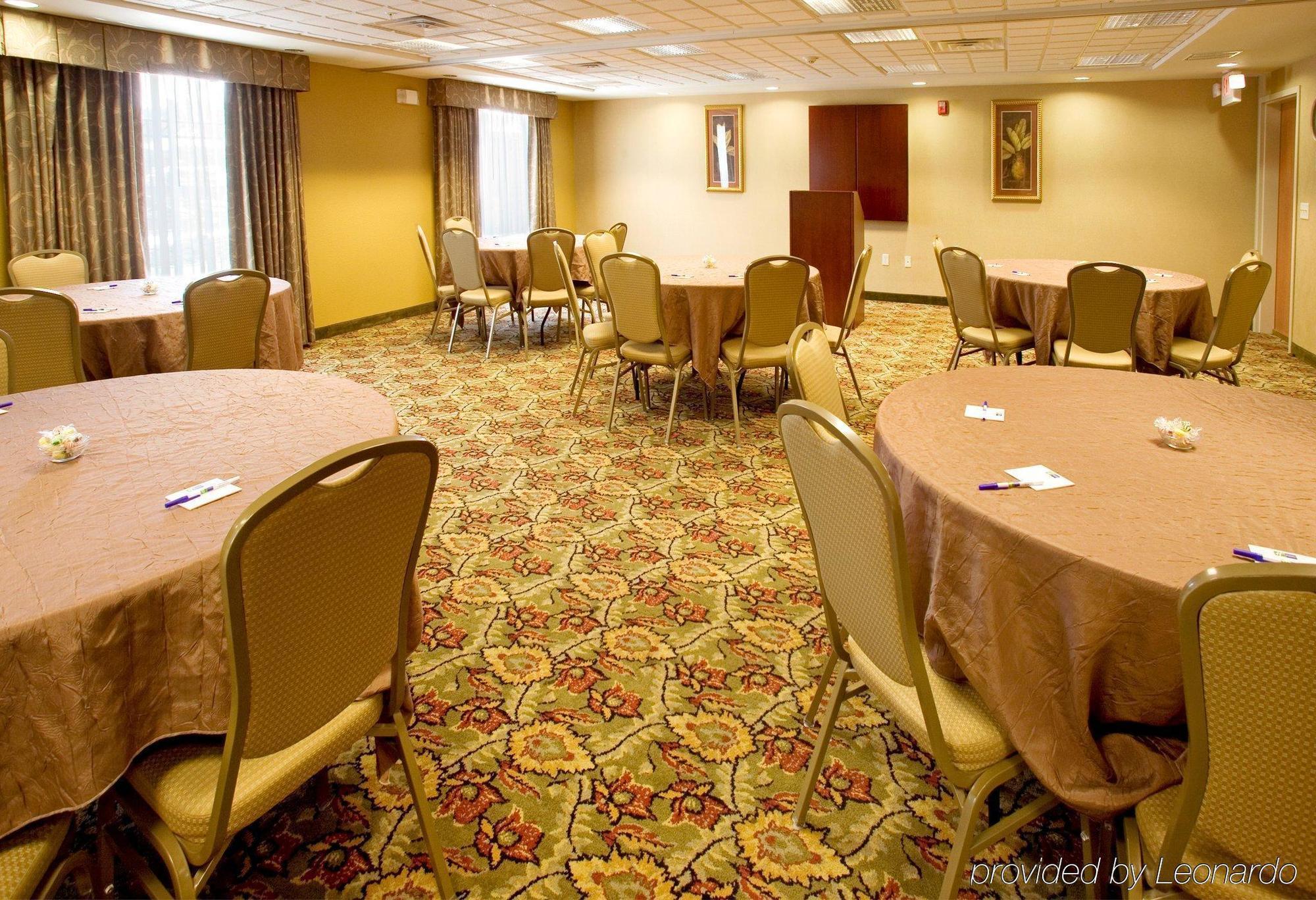 Holiday Inn Express & Suites Selma By Ihg Kültér fotó
