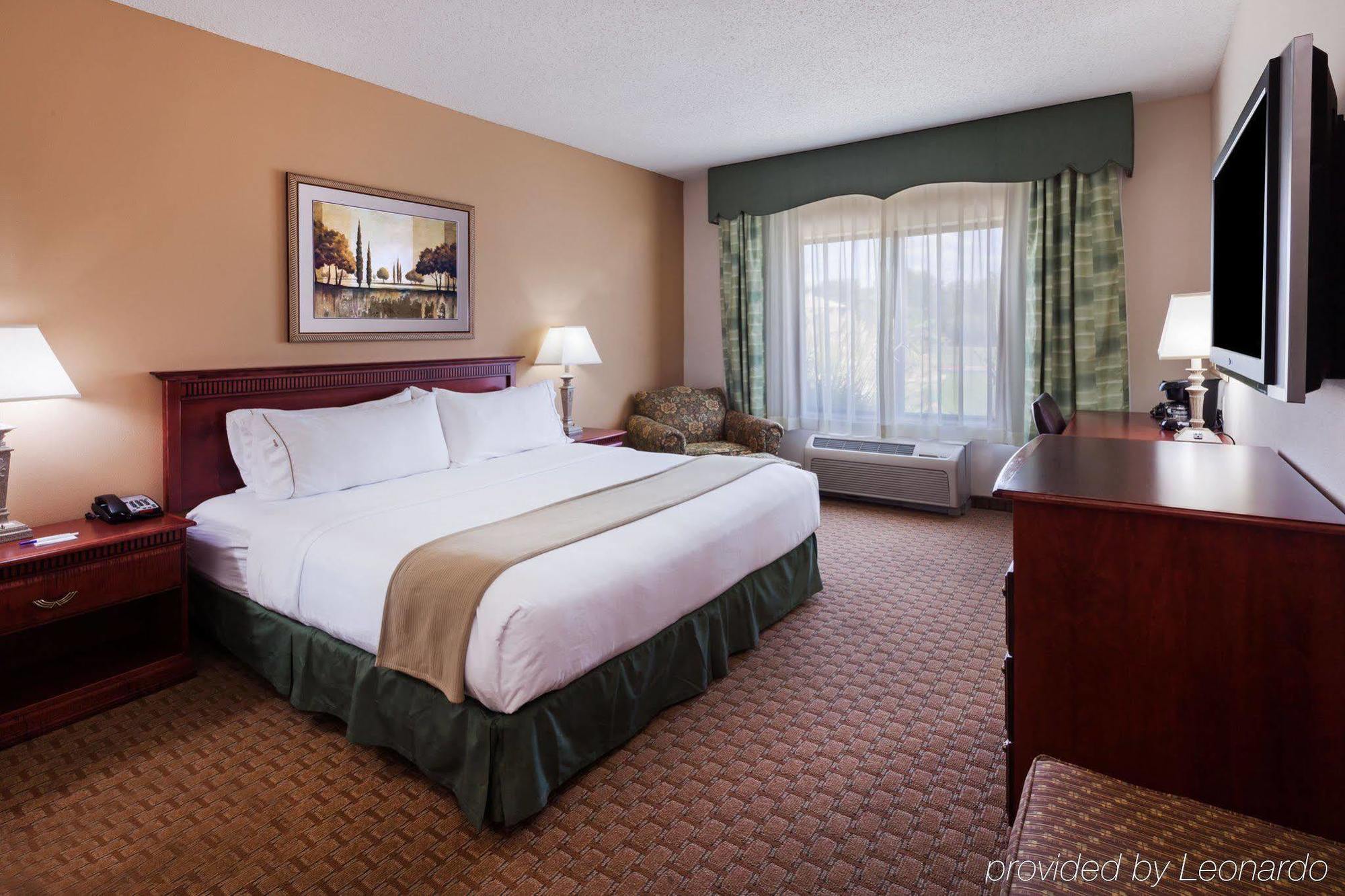 Holiday Inn Express & Suites Selma By Ihg Kültér fotó