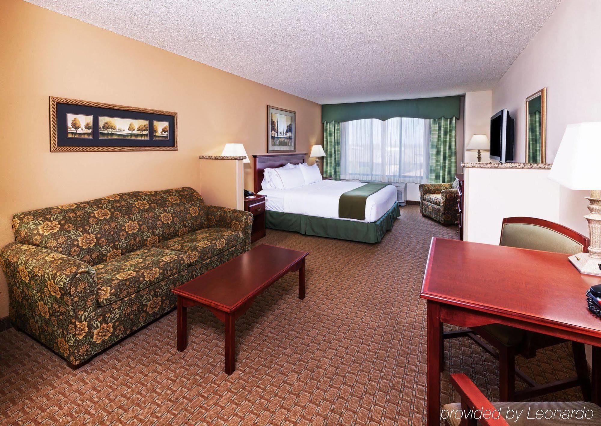 Holiday Inn Express & Suites Selma By Ihg Kültér fotó