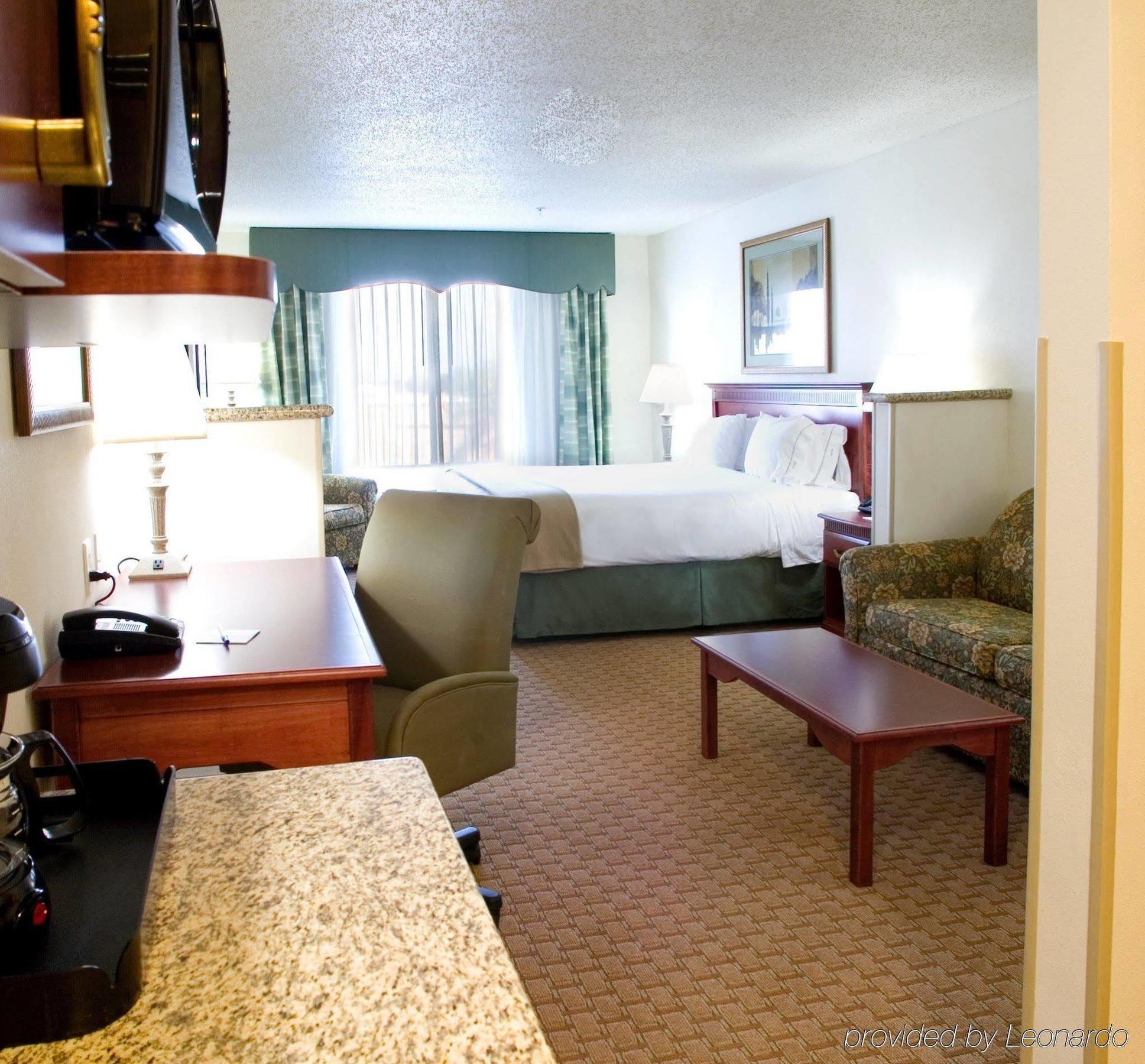 Holiday Inn Express & Suites Selma By Ihg Szoba fotó